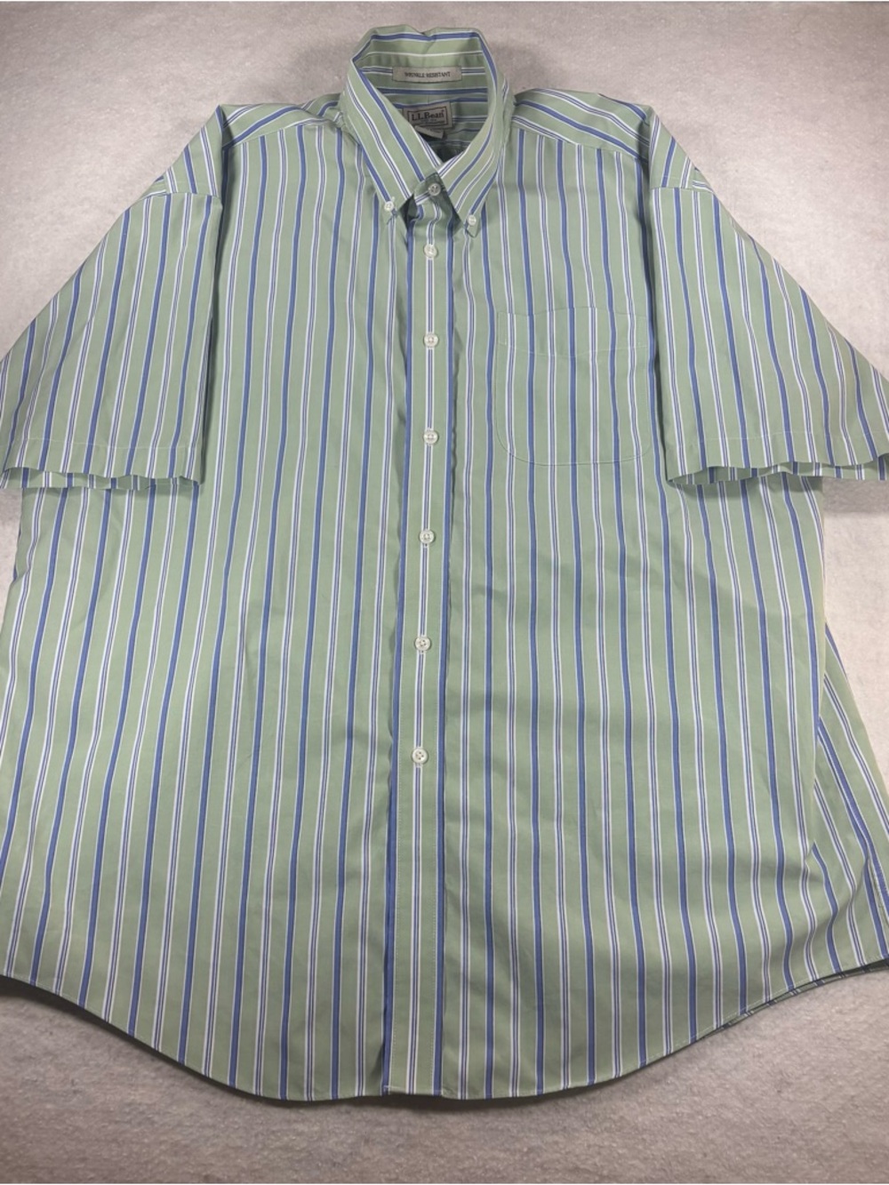 L.L. Bean Men’s Button Down Short Sleeve Shirt Green Blue Stripe Size XL